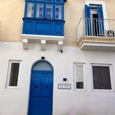 Economy Bedroom With Private Bathroom, Area St Julians - 3 Mins Seafront - Shared Common Area